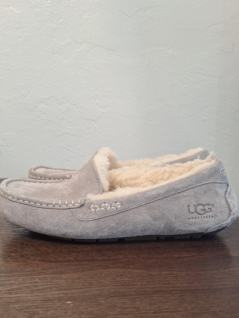 UGG Ansley Shearling Lined Wool Moccasin Slip On Light Grey Women's Shoes Size 6 - Picture 2 of 8